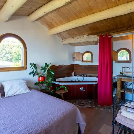 بيت للعطل Maison De Charme Avec Piscine Privee