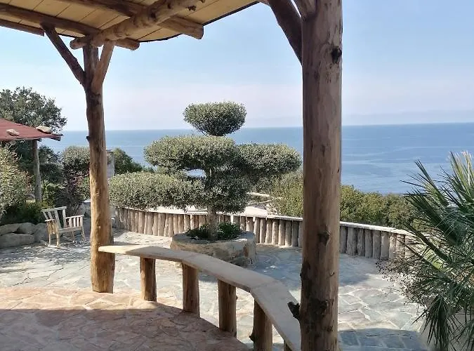 Prázdninový dům Maison De Charme Avec Piscine Privee