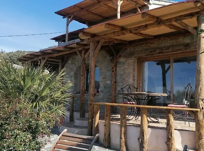 Prázdninový dům Maison De Charme Avec Piscine Privee