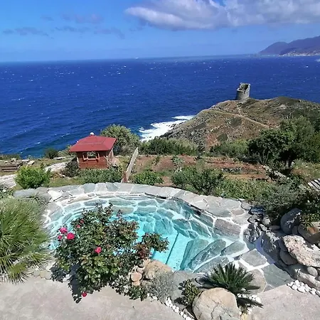 Maison De Charme Avec Piscine Et Jacuzzi Holiday home Pino