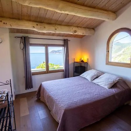 Dom wakacyjny Maison De Charme Avec Piscine Privee *