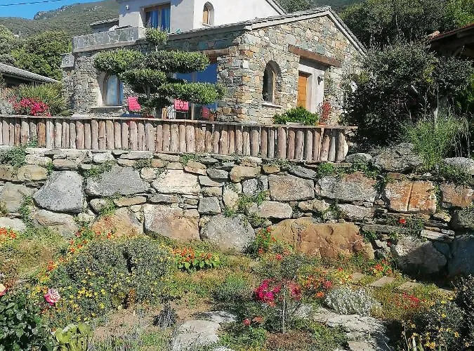 Vakantiehuis Maison De Charme Avec Piscine Privee Pino