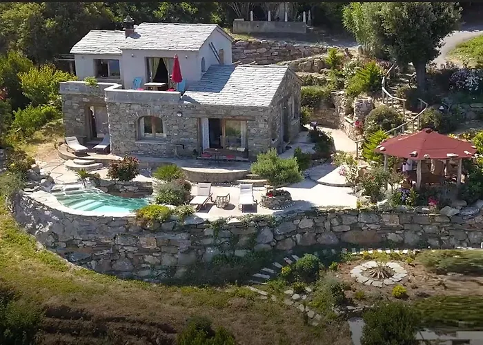 Maison De Charme Avec Piscine Privee Vakantiehuis